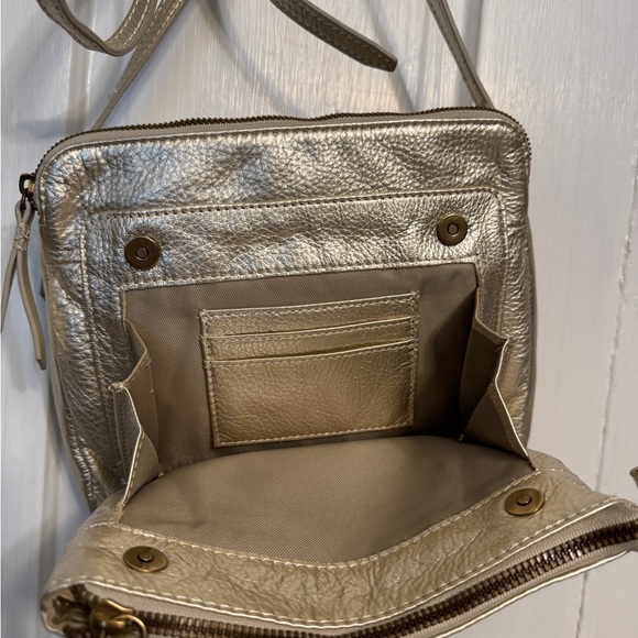 American Leather Gold Crossbody Bag - Picture 4 of 9